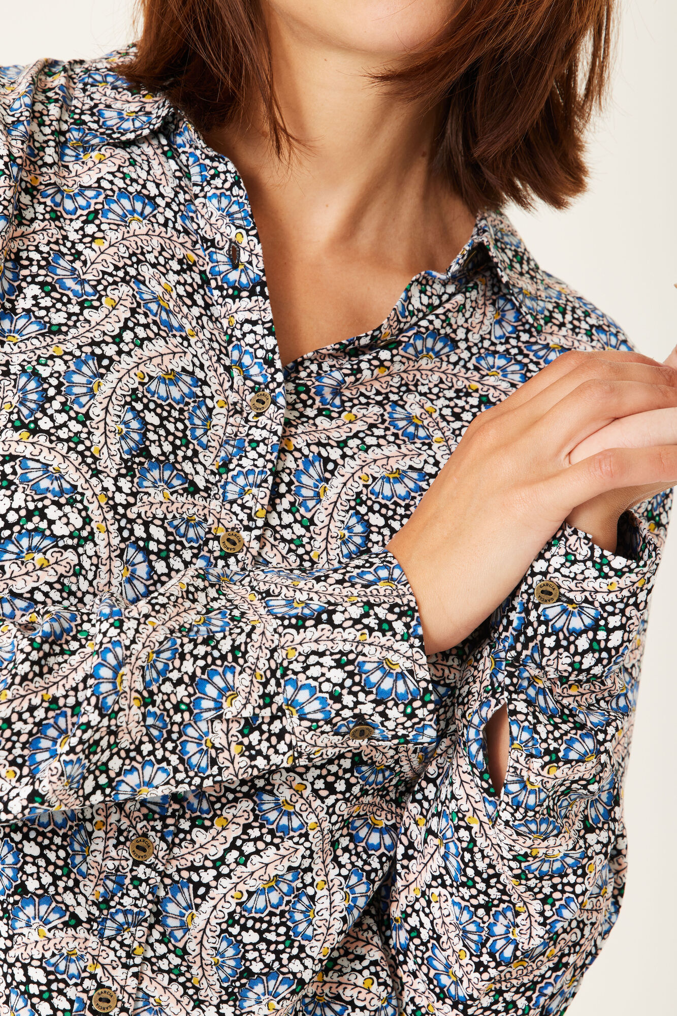 Garcia X20230_ladies shirt ls-navy peony - Image 4