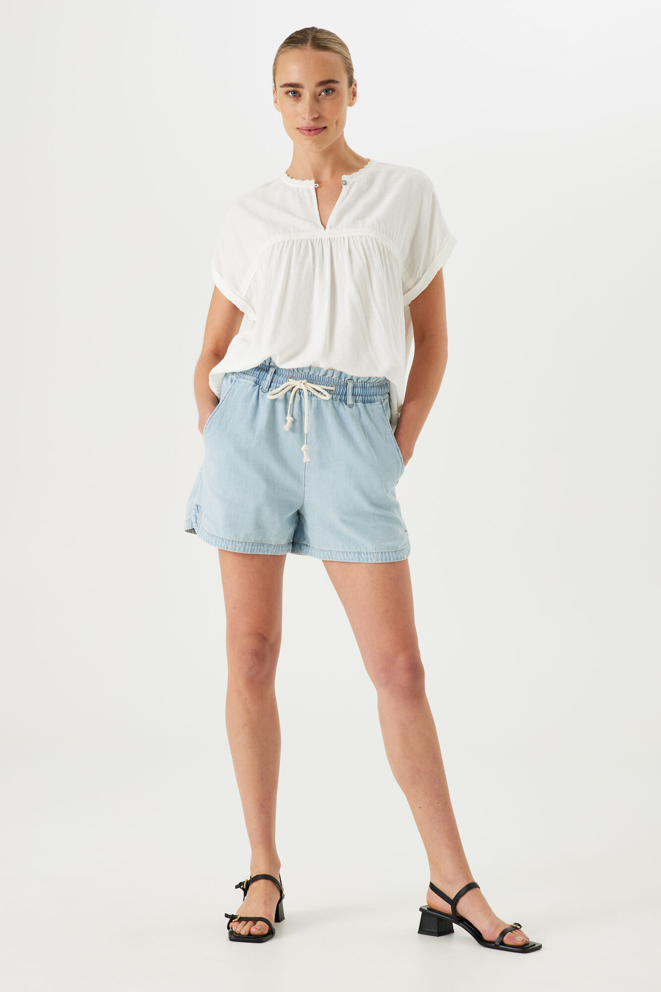 Garcia E30030_ladies shirt ss-off white - Image 2