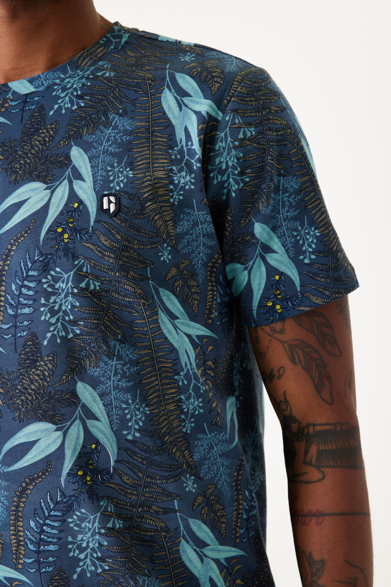 Garcia I31202_men`s T-shirt ss-greyish green - Image 4