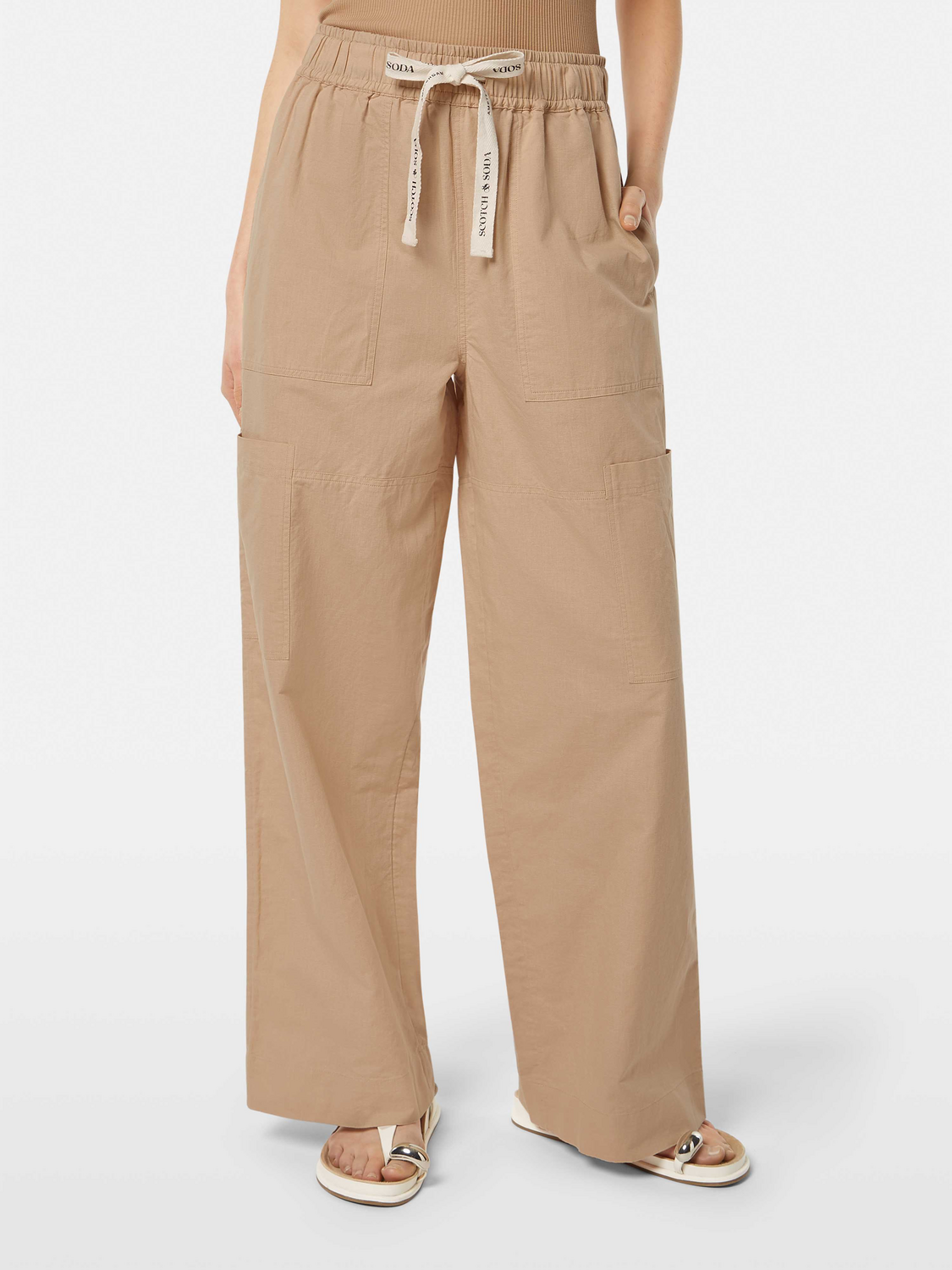 Scotch & Soda Noa high-rise wide-leg pull on cargo pant-Soft Camel